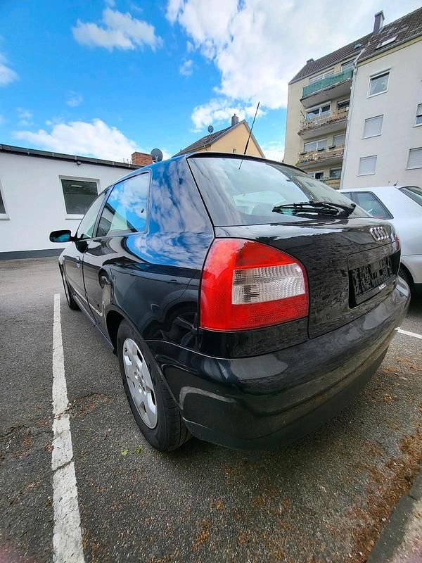 Usata Audi A3 101 CV (74 kW) 2002 Nero Utilitaria
