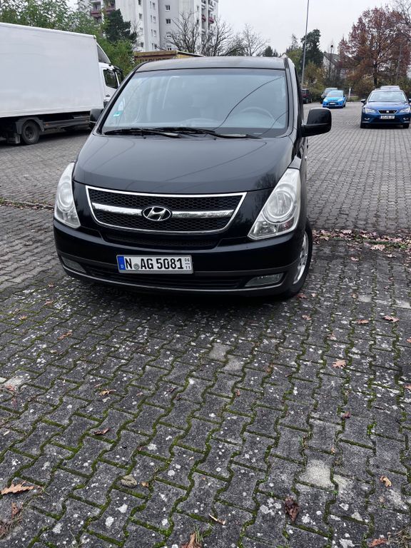 Schwarz Gebraucht 2008 Hyundai H-1 Van / Kleinbus | 9.000 € (Etwas zu teuer) - Bild 1/4