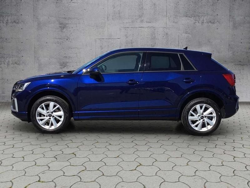 Gebraucht Audi Q2 Advanced Plus 150 PS (110 kW) 2023 Navarrablau metallic SUV
