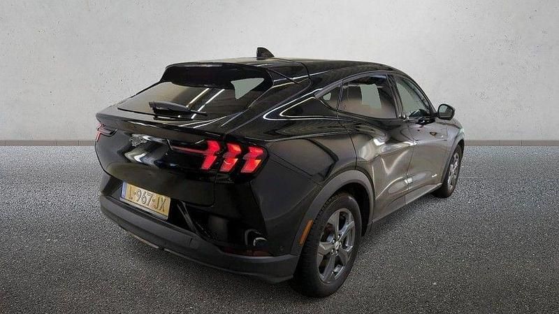 Gebraucht Ford Mustang Mach-E 189 kW (258 PS) 2021 Schwarz SUV