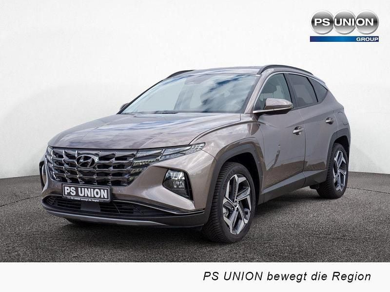 Braun / silky bronze Gebraucht 2023 Hyundai Tucson Trend SUV | 29.990 € (Guter Preis) - Bild 1/4