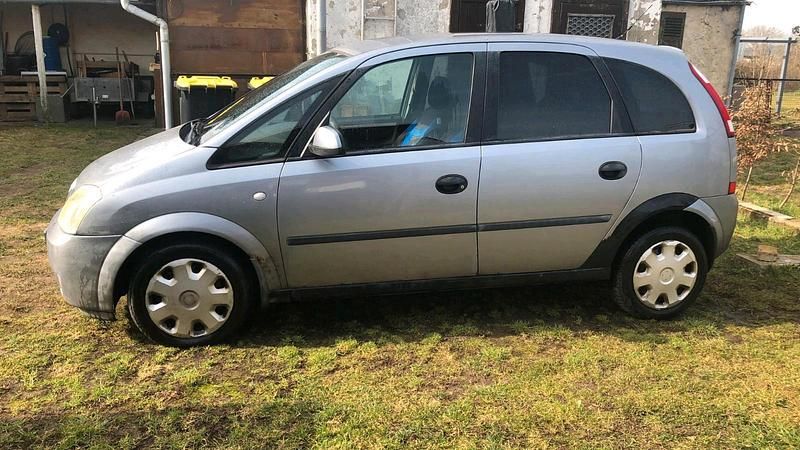 Gebraucht Opel Meriva 2005 Silber Van / Kleinbus