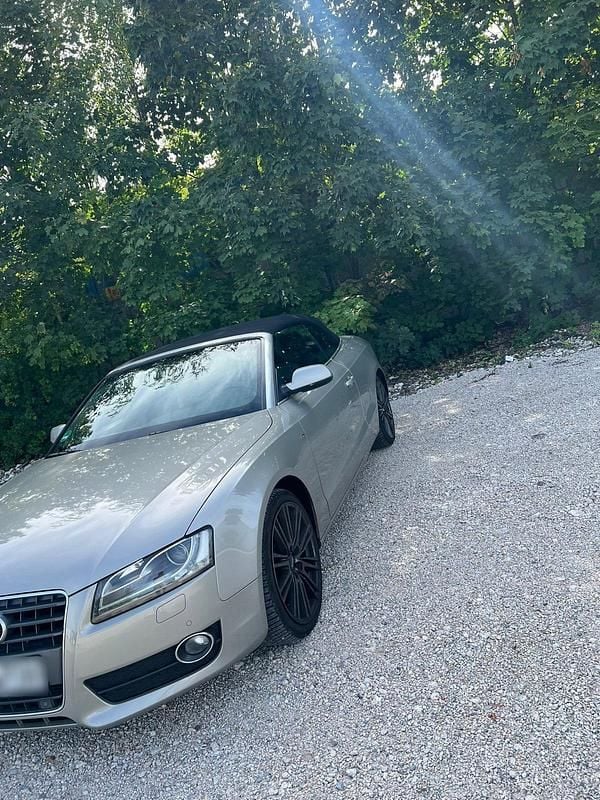 Gebraucht Audi A5 Cabriolet 170 PS (125 kW) 2011 Grau Cabrio