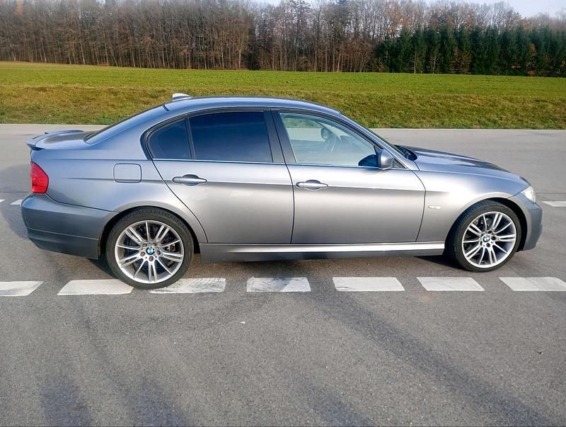 Gebraucht BMW 330 M Sport 272 PS (200 kW) 2008 Grau Limousine