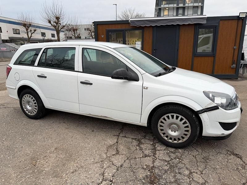Gebraucht Opel Astra Edition 90 PS (66 kW) 2009 Weiß Kombi