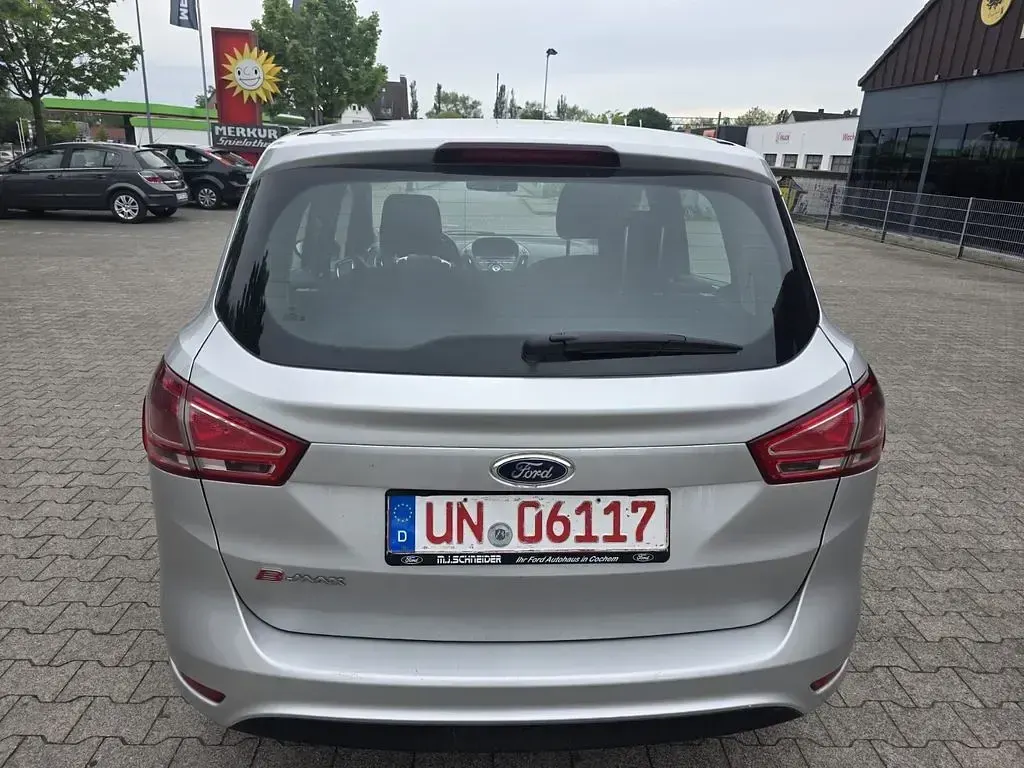 Occasion Ford B-MAX Titanium 95 ch (69 kW) 2015 Argent Monospace