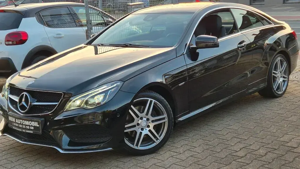Gebraucht Mercedes E350 Avantgarde 258 PS (189 kW) 2016 Schwarz  unilack Coupé