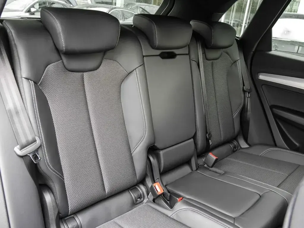 Gebraucht Audi Q5 S-Line 367 PS (269 kW) 2025 Navarrablau metallic SUV