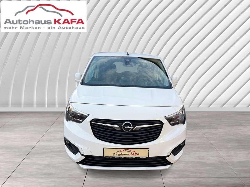 Weiß Gebraucht 2020 Opel Combo Edition Van / Kleinbus | 10.300 € (Etwas zu teuer) - Bild 1/4