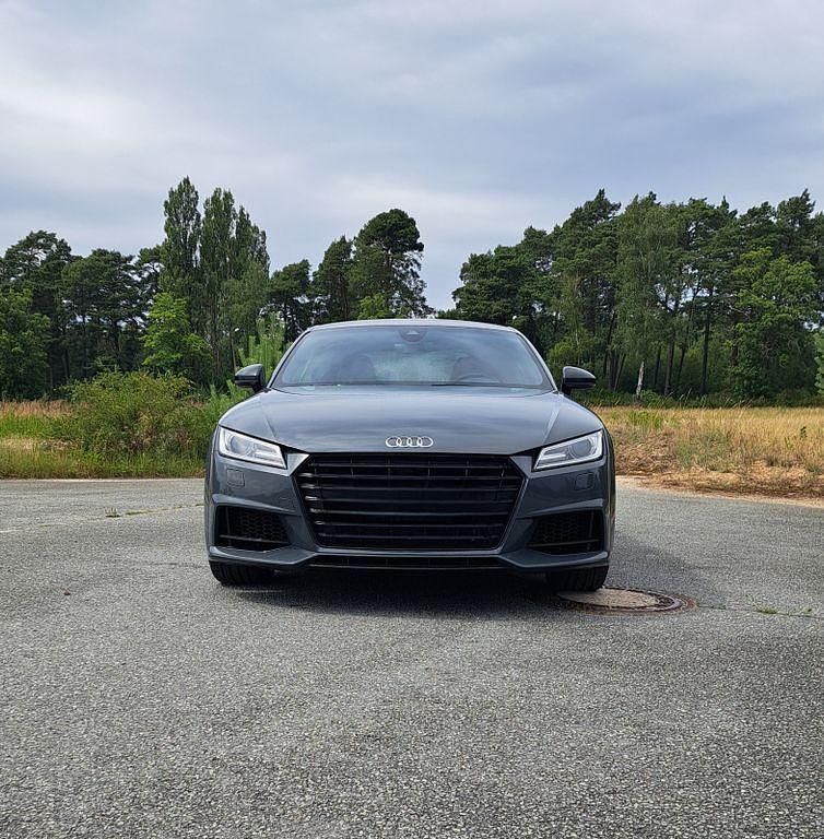 Gebraucht Audi TT Sport 230 PS (169 kW) 2016 Grau Coupé