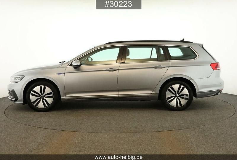 Gebraucht VW Passat GTE 218 PS (160 kW) 2021 Silber Kombi