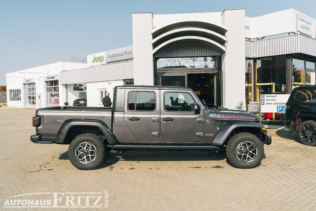 Neu Jeep Gladiator Rubicon 284 PS (208 kW) 2026 Grau Pickup