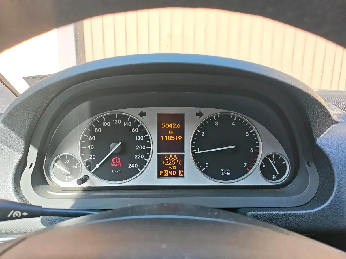 Gebraucht Mercedes B150 95 PS (69 kW) 2007 Blau Van / Kleinbus