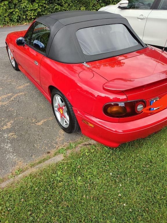 Gebraucht Mazda MX5 116 PS (85 kW) 1991 Rot Cabrio