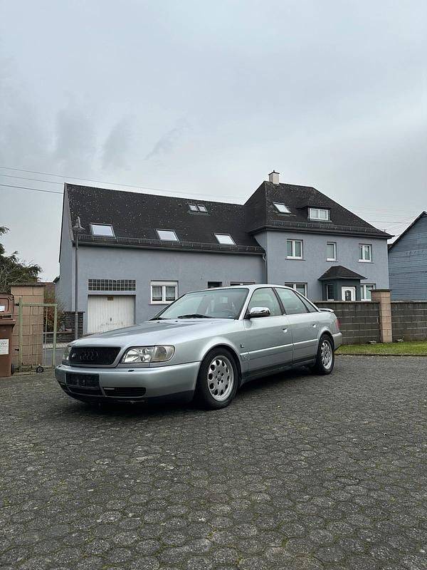Silber Gebraucht 1996 Audi A6 Sport Limousine | 2.950 € (Superpreis) - Bild 1/4