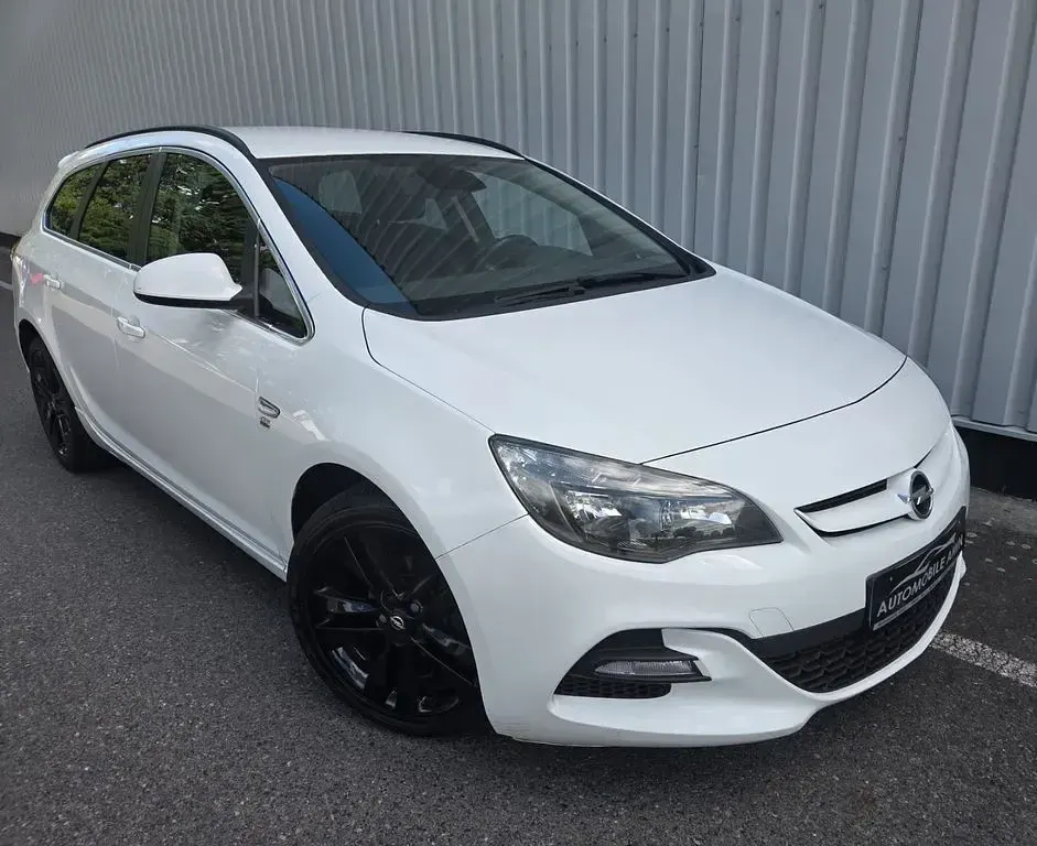 Gebraucht Opel Astra OPC 140 PS (102 kW) 2016 Weiß Kombi
