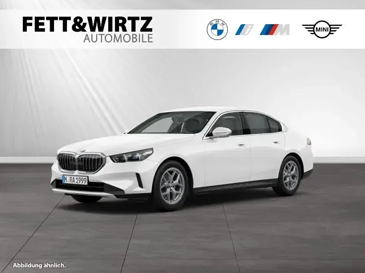 Gebraucht BMW 520 Sport Line 197 PS (144 kW) 2025 Limousine