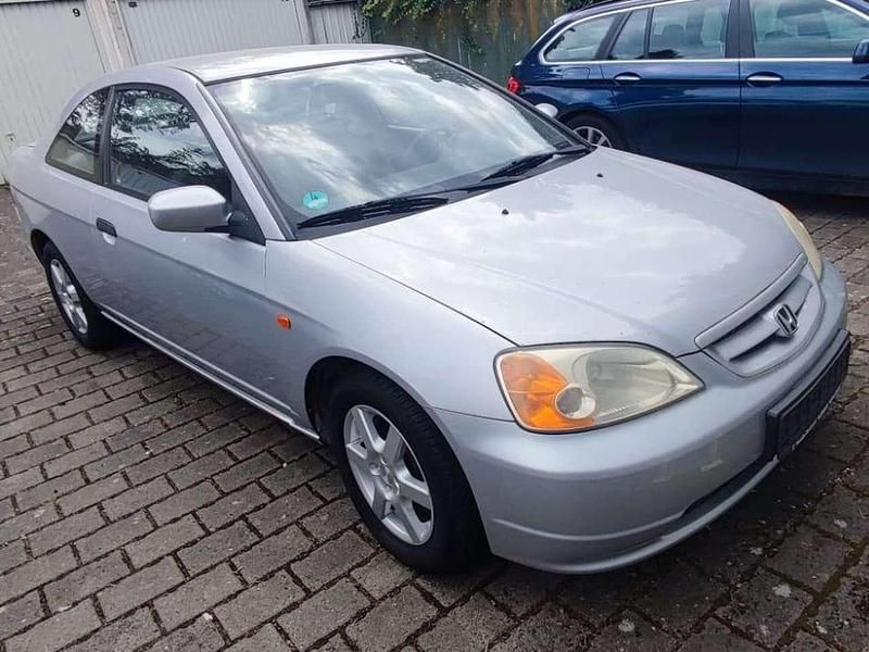 Silber Gebraucht 2001 Honda Civic LS Coupé | 300 € - Bild 1/4