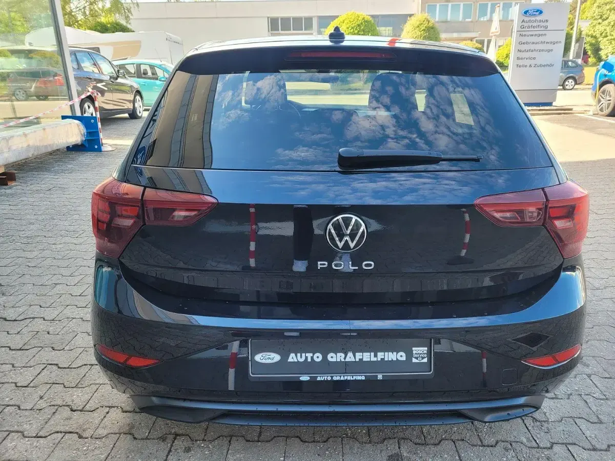 Gebraucht VW Polo Move 95 PS (69 kW) 2023 Schwarz Kleinwagen