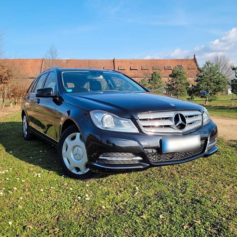 Gebraucht Mercedes 220 170 PS (125 kW) 2014 Schwarz Kombi