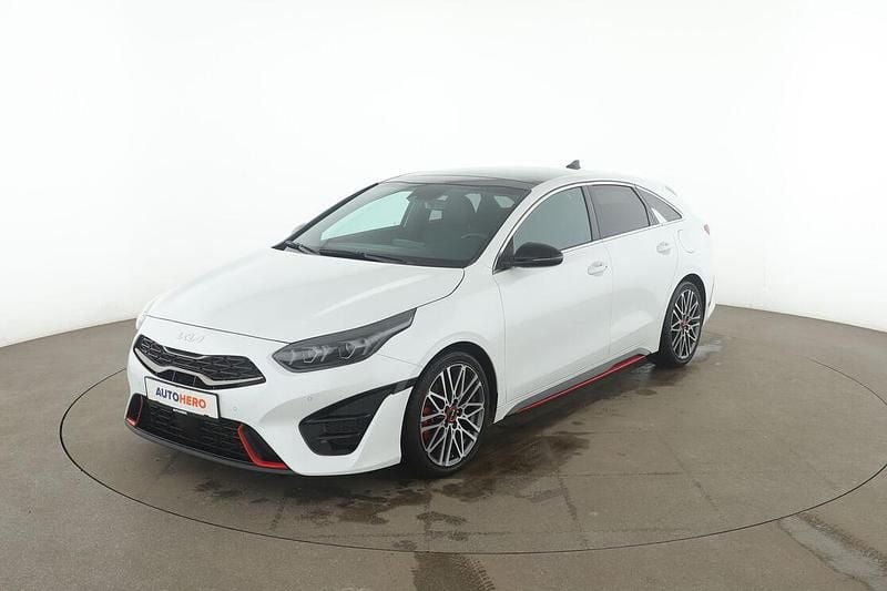 Gebraucht Kia ProCeed GT 204 PS (150 kW) 2024 Weiß Kombi