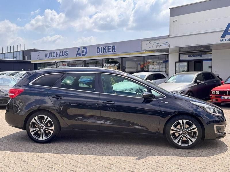 Gebraucht Kia Ceed Sportswagon Platinum Edition 135 PS (99 kW) 2016 Schwarz Kombi
