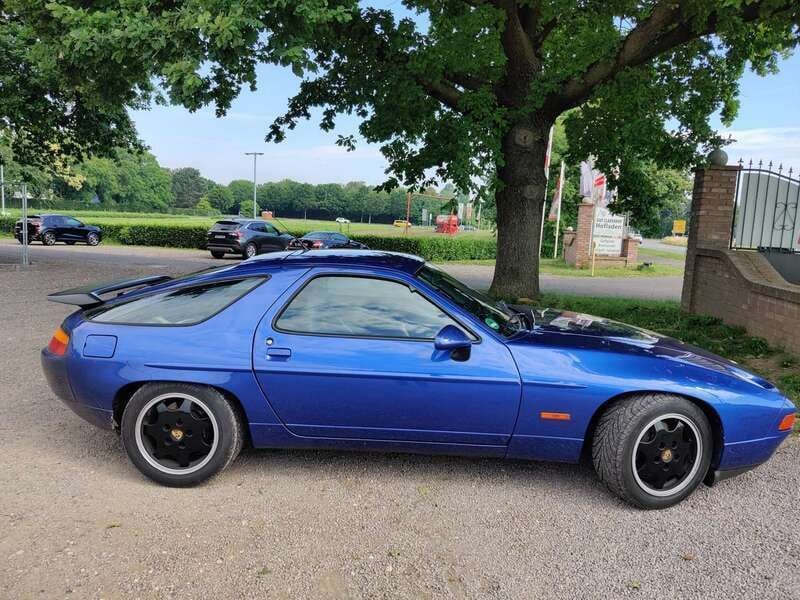 Blau Gebraucht 1987 Porsche 928 Coupé | 32.900 € - Bild 1/4