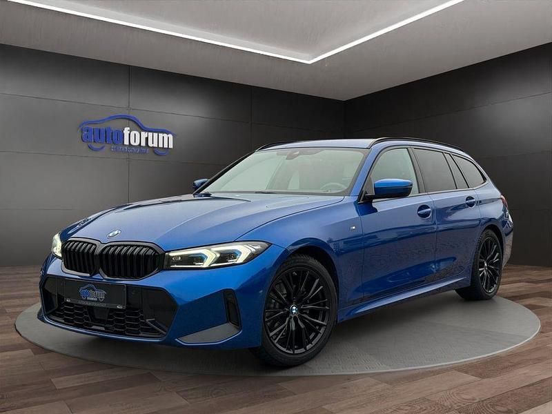 Blau Gebraucht 2022 BMW 320 M Sport Limousine | 35.990 € (Fairer Preis) - Bild 1/4