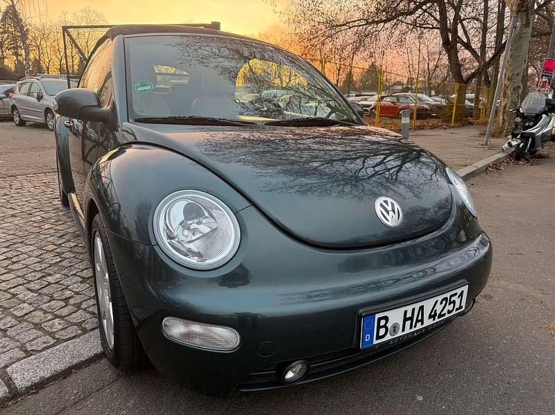 Gebraucht VW New Beetle Highline 116 PS (85 kW) 2004 Alaskagruen metallic Kleinwagen