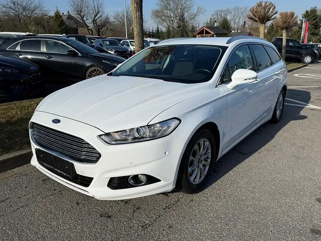 Gebraucht Ford Mondeo Titanium 165 PS (121 kW) 2018 Frostweiß Limousine