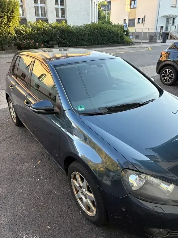 Gebraucht VW Golf VI Team 86 PS (63 kW) 2011 Blau Limousine