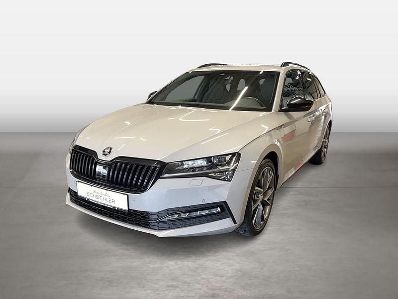 Stahl grau Gebraucht 2022 Skoda Superb SportLine Kombi | 31.840 € (Fairer Preis) - Bild 1/4