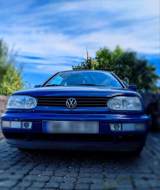 Gebraucht VW Golf III 90 PS (66 kW) 1994 Blau Kleinwagen