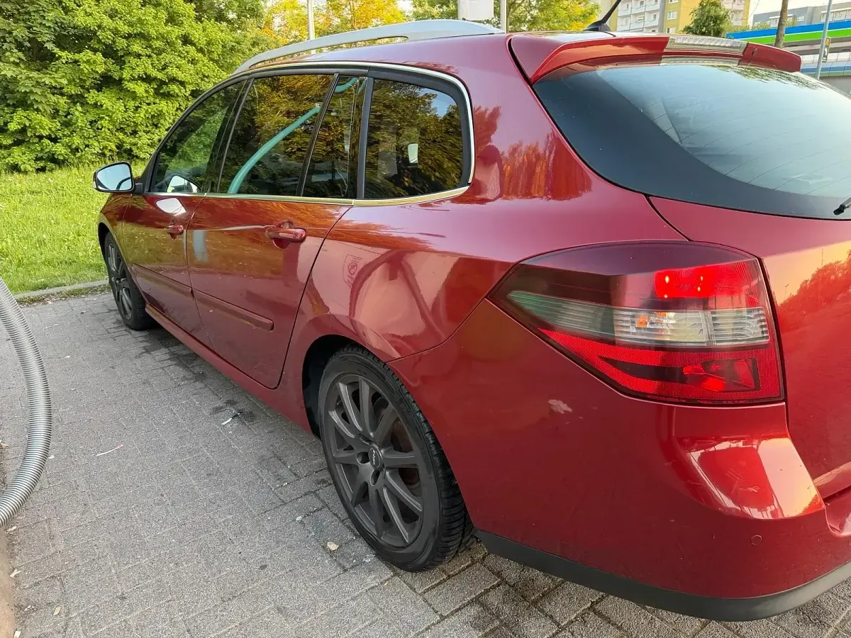 Gebraucht Renault Clio GrandTour 2011 Rot Kombi