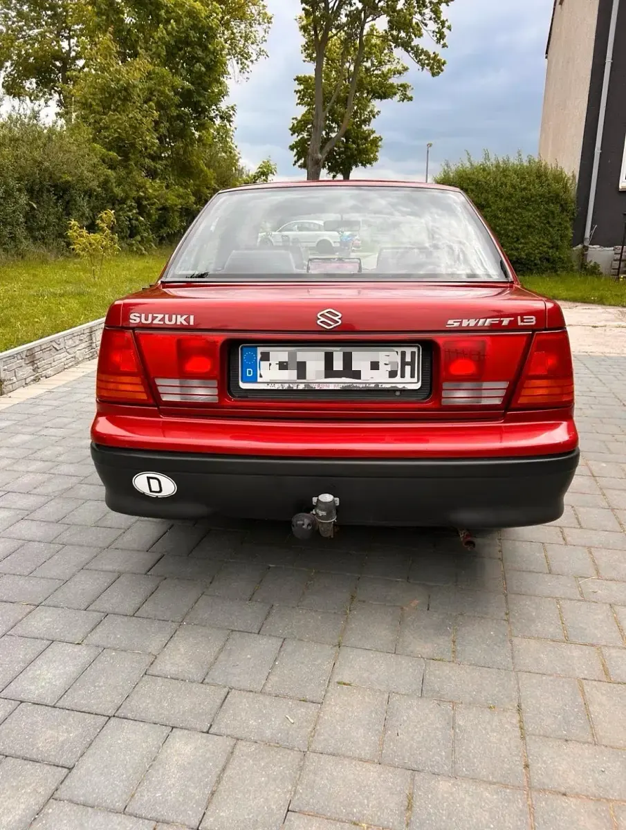 Gebraucht Suzuki Swift 64 PS (47 kW) 1993 Rot Limousine
