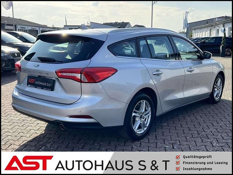 Gebraucht Ford Focus 125 PS (91 kW) 2021 Silber Kombi