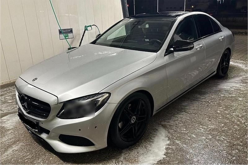 Grau Gebraucht 2018 Mercedes C63 AMG Limousine | 17.500 € - Bild 1/4