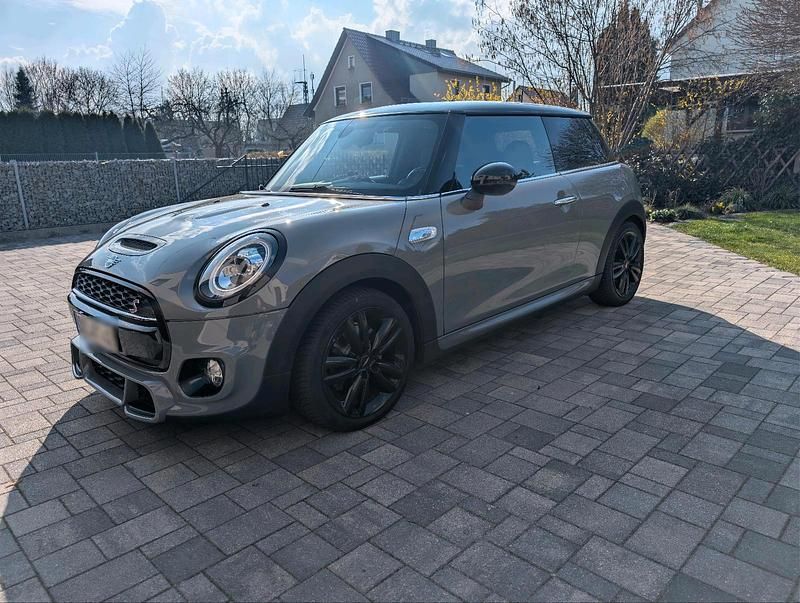Gebraucht Mini Cooper SD 190 PS (139 kW) 2019 Grau Kleinwagen
