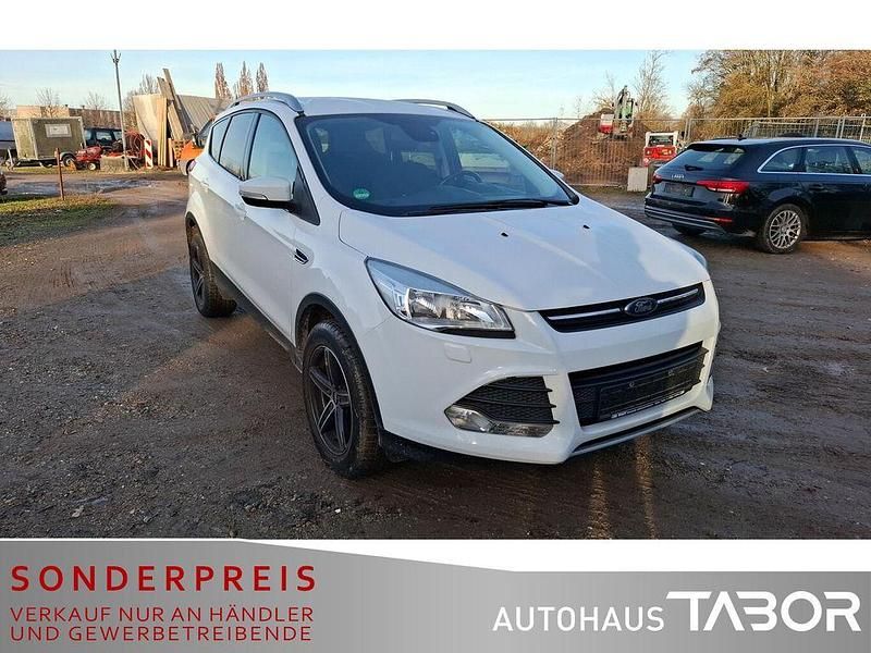 Gebraucht Ford Kuga Trend 150 PS (110 kW) 2016 Frozen white SUV