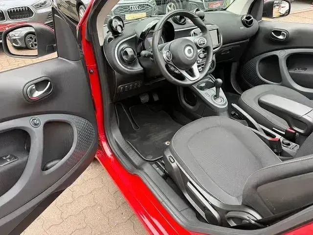 Gebraucht Smart ForTwo Cabrio Passion 71 PS (52 kW) 2018 Weiß Cabrio