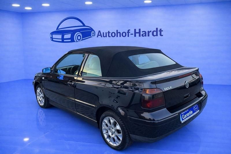 Gebraucht VW Golf Cabriolet 90 PS (66 kW) 2002 Schwarz Cabrio