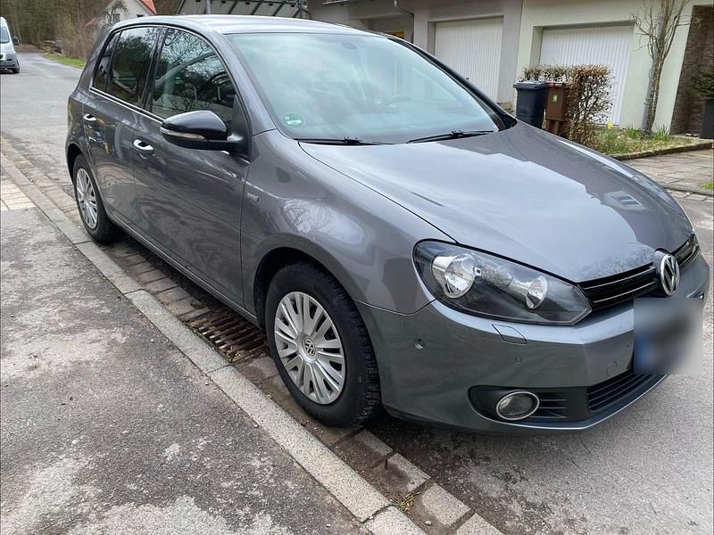 Gebraucht VW Golf VII 122 PS (89 kW) 2012 Grau Limousine