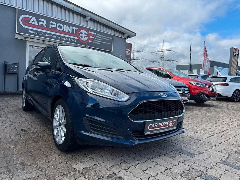 Blau Gebraucht 2016 Ford Fiesta Trend Kleinwagen | 6.750 € (Etwas zu teuer) - Bild 1/4