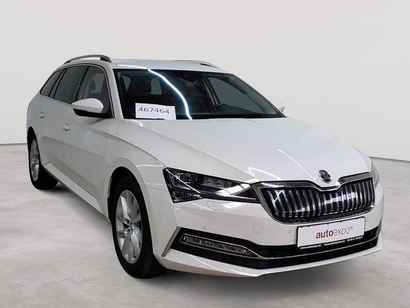 Gebraucht Skoda Superb Style 156 PS (114 kW) 2021 Candyweiß uni Kombi