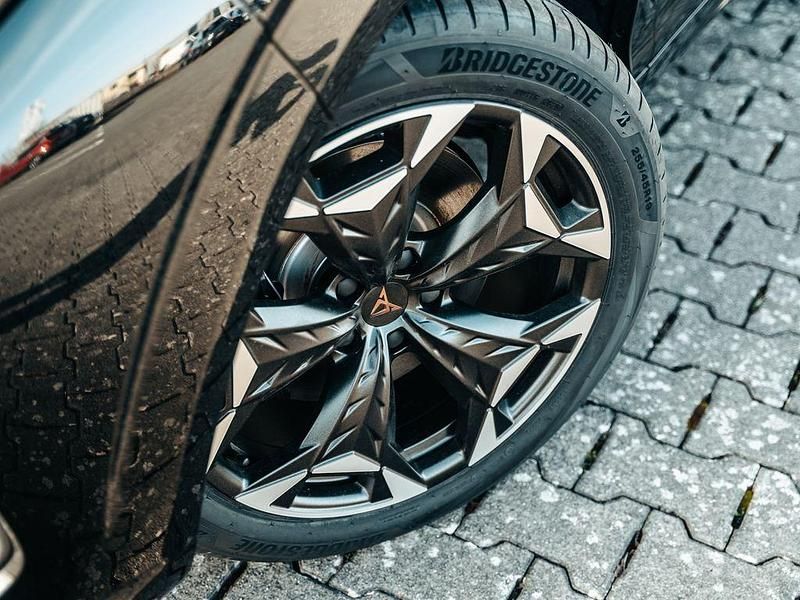 Neu Cupra Terramar VZ 265 PS (194 kW) 2026 Schwarz SUV