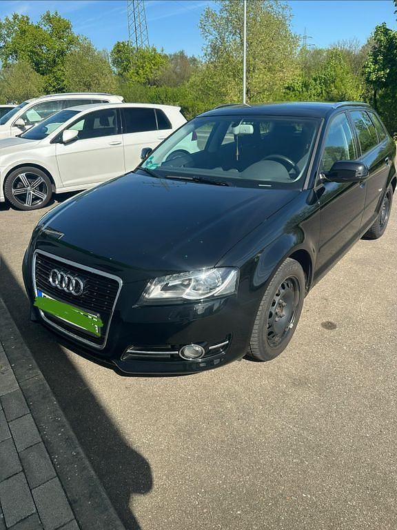 Usata Audi A3 Ambition 105 CV (77 kW) 2012 Nero Utilitaria