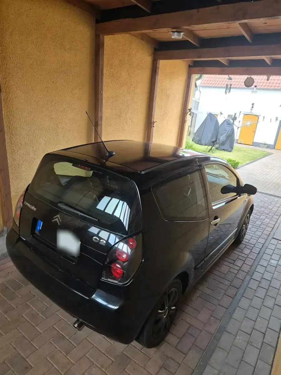 Gebraucht Citroën C2 60 PS (44 kW) 2008 Schwarz Kleinwagen