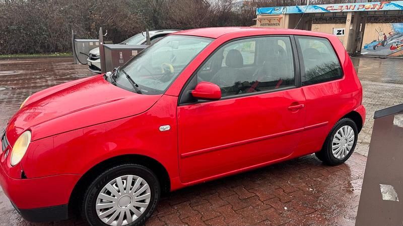 Rot Gebraucht 2003 VW Lupo Kleinwagen | 650 € (Guter Preis) - Bild 1/4
