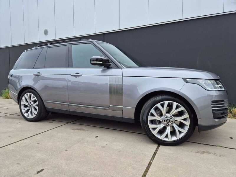 Grau Gebraucht 2021 Land Rover Range Rover Vogue SUV | 59.740 € (Fairer Preis) - Bild 1/4
