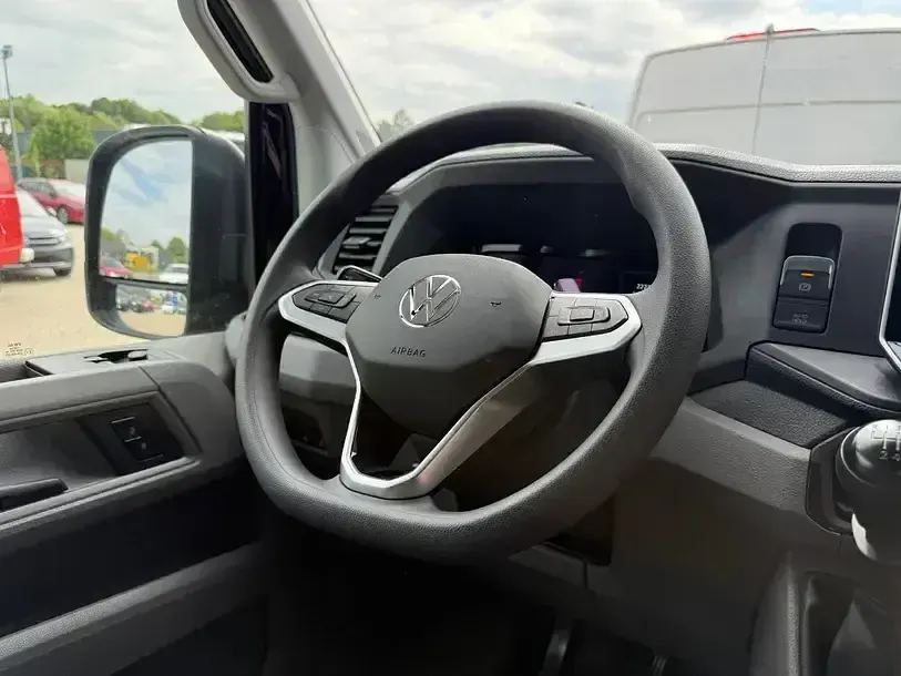 Gebraucht VW Crafter 177 PS (130 kW) 2025 Schwarz Van